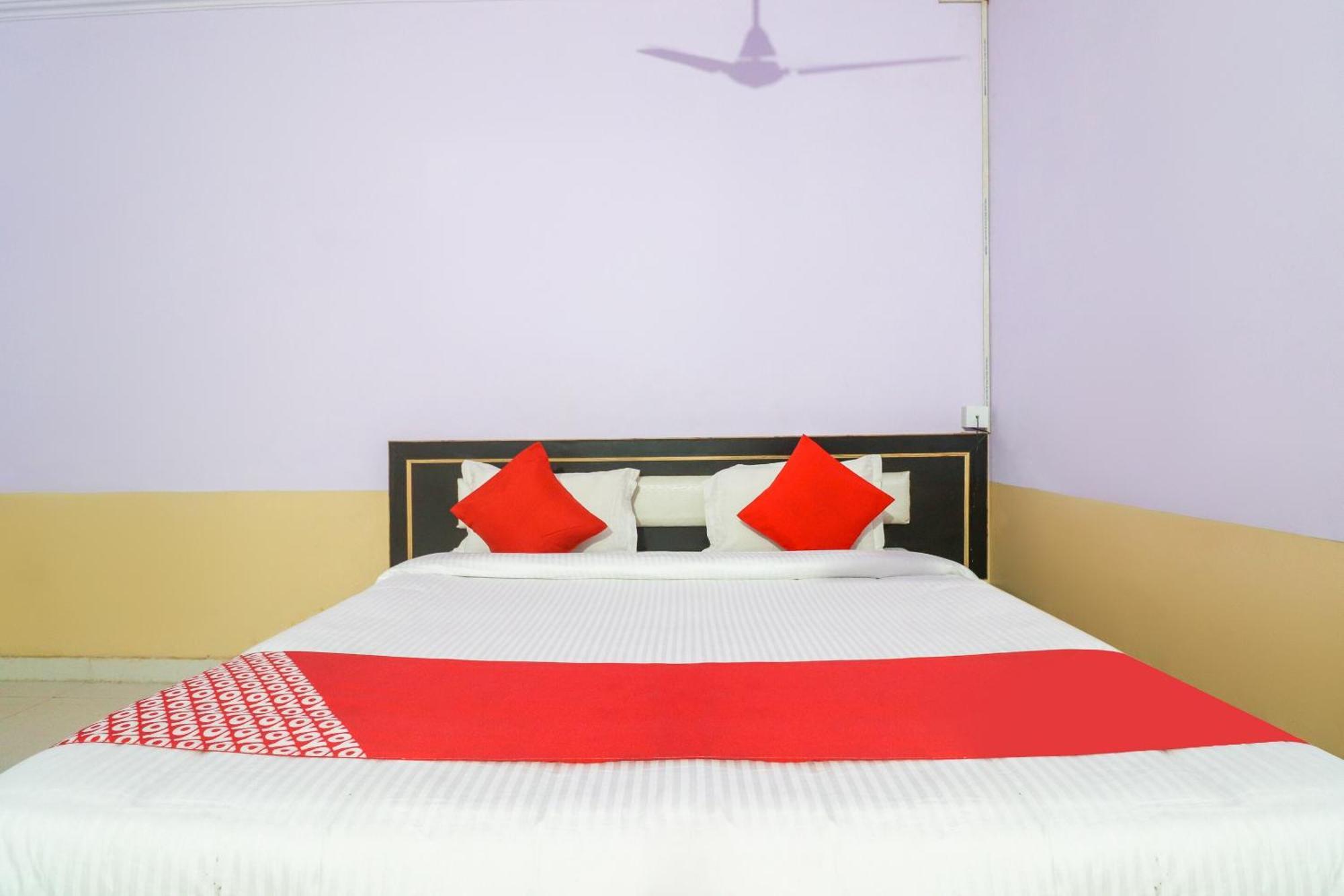 OYO 41586 Hotel Sunrise Inn Indirapuram Exterior foto