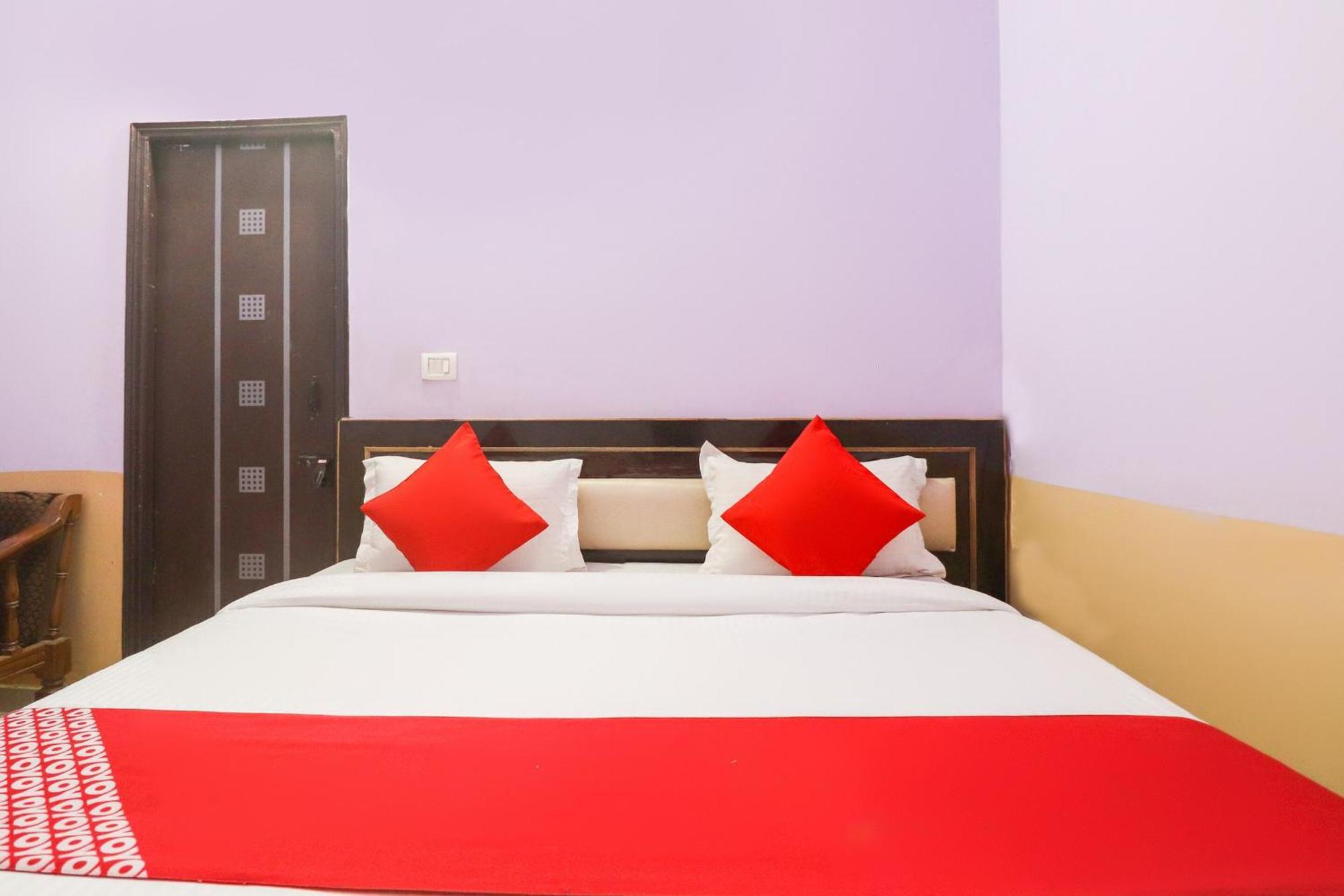 OYO 41586 Hotel Sunrise Inn Indirapuram Exterior foto