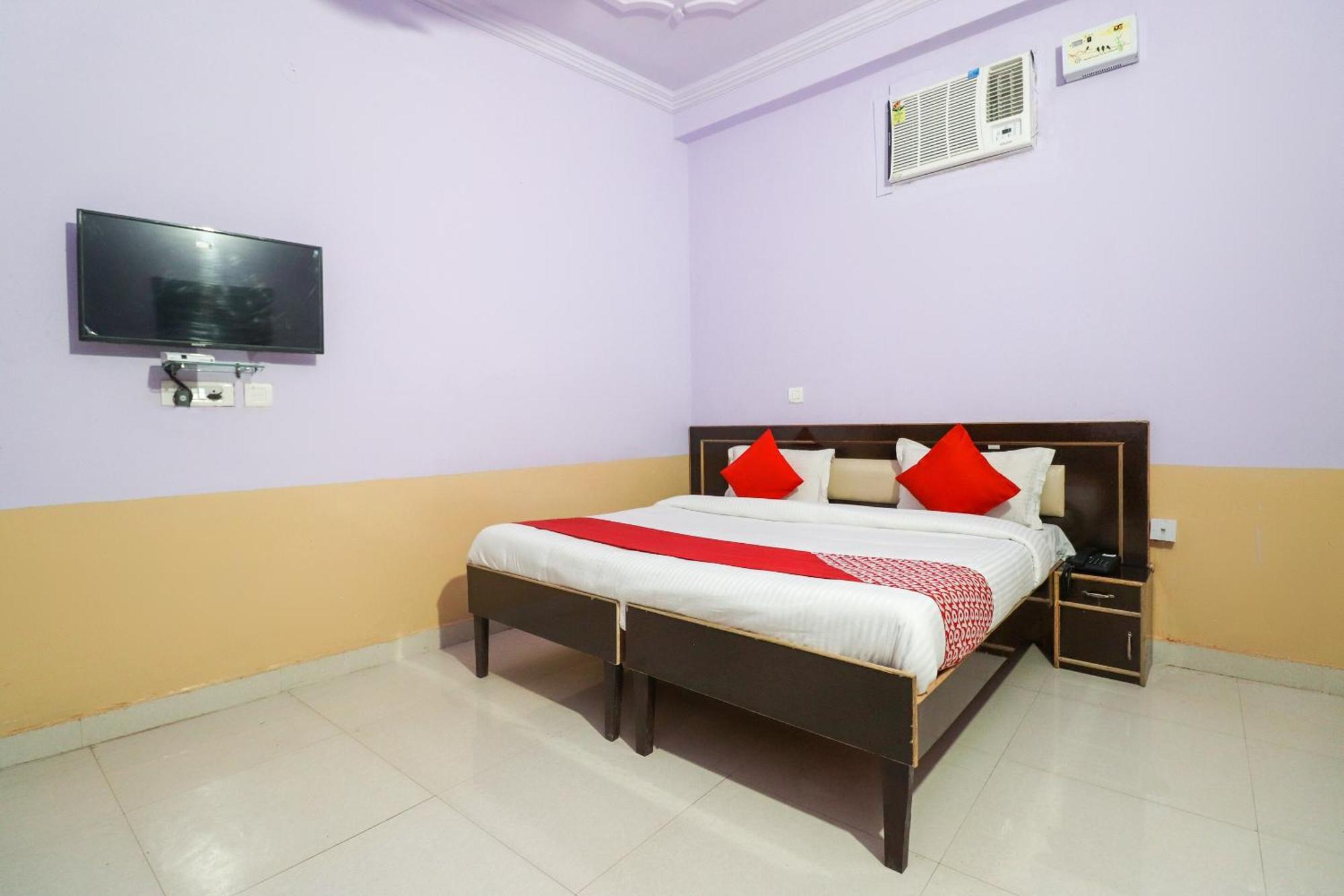 OYO 41586 Hotel Sunrise Inn Indirapuram Exterior foto