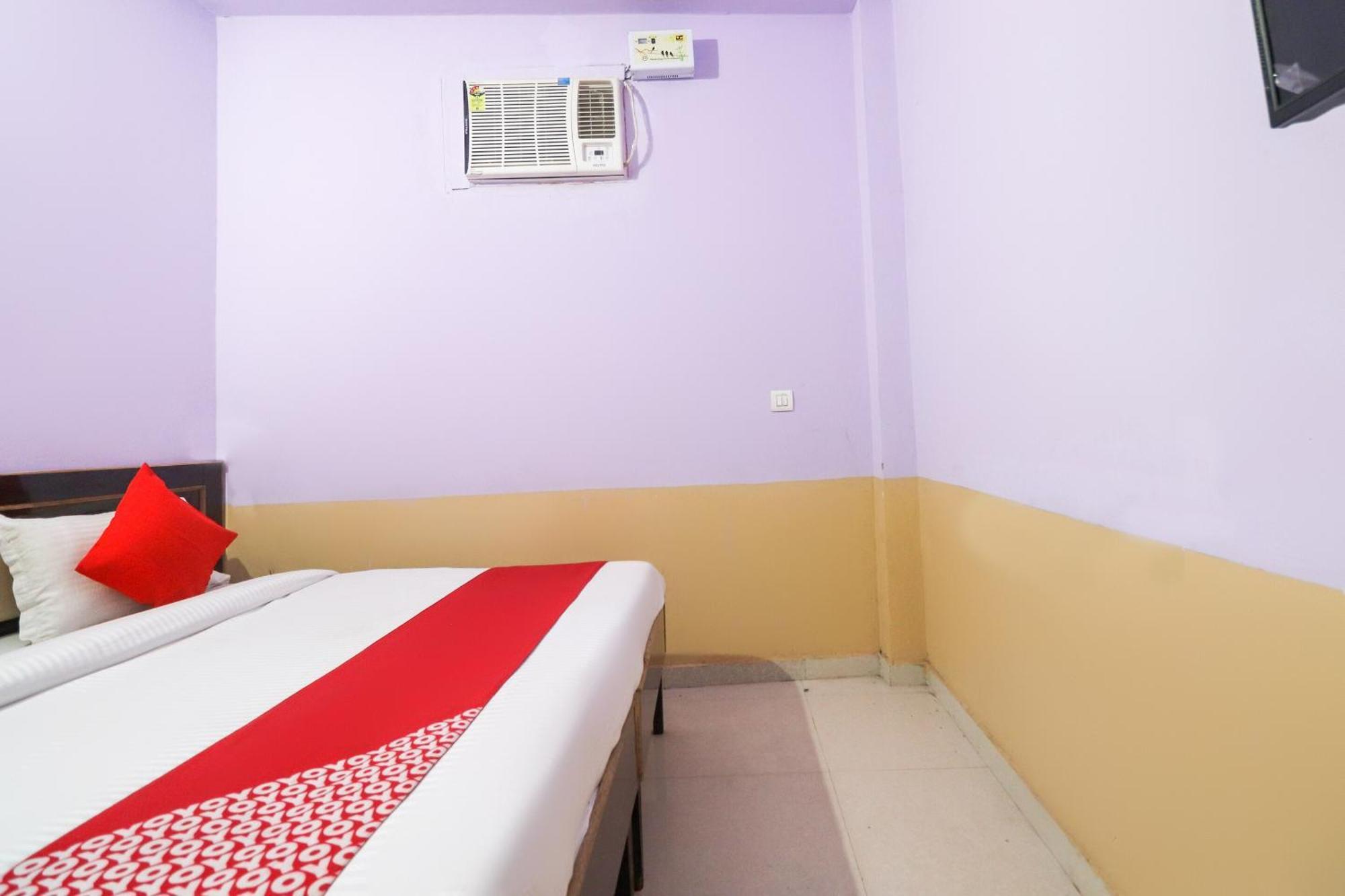 OYO 41586 Hotel Sunrise Inn Indirapuram Exterior foto